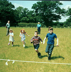 Kids racing